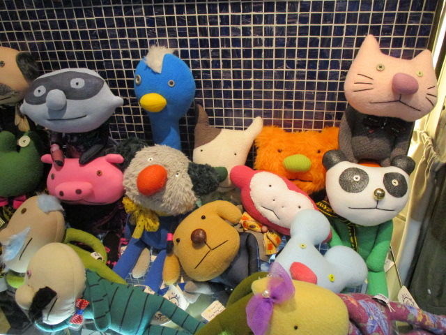 ボビーダズラー　サイぬいぐるみ デニムパンツ ボビーダズラーネコ1 | BOBBY DAZZLER/ボビーダズラー | 三越