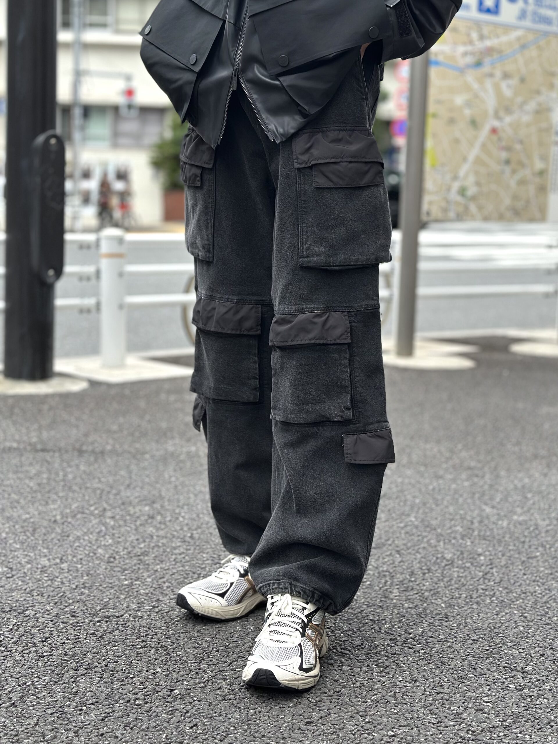 White Mountaineering / WIDE DENIM CARGO PANTS - good LIFE STORE